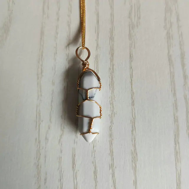 Collier pendentif en pierre naturelle